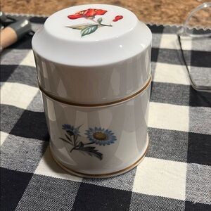 Royal Worcester Lidded Jar Fine Bone 1959 China Made in England